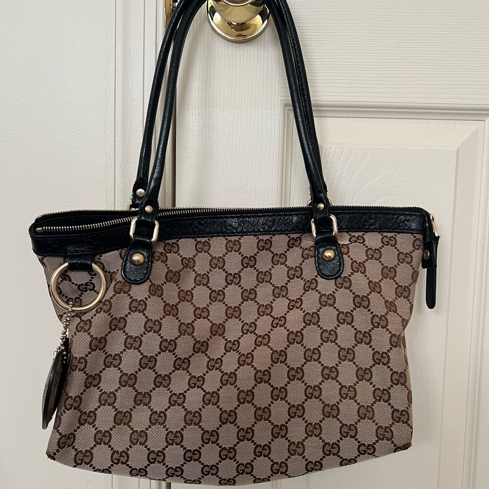 Gucci Tan and Black Shoulder Bag